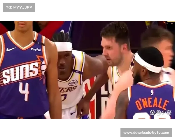 湖人太阳第三节冲突，裁判回看录像维持原判