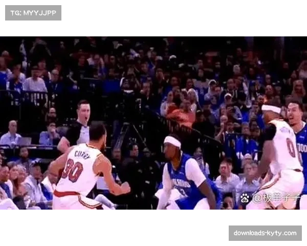 库里在命中压哨三分后，望向观众席的家人